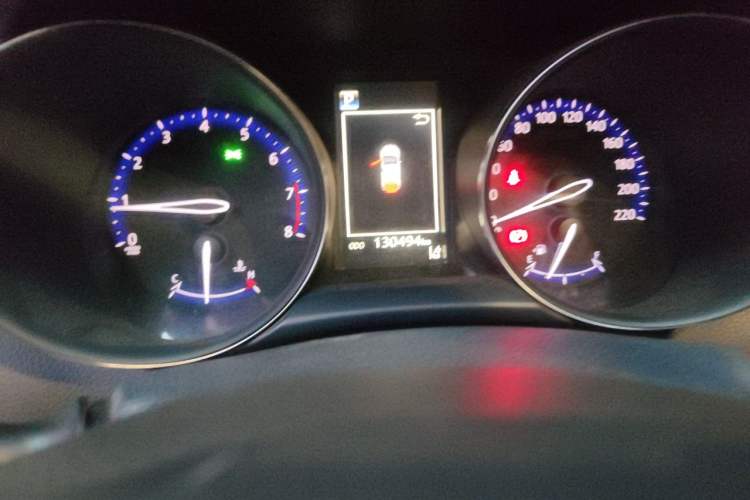 Used Toyota IZOA 2018 2.0L Yichi Version China VI Standard Odometer Close Up