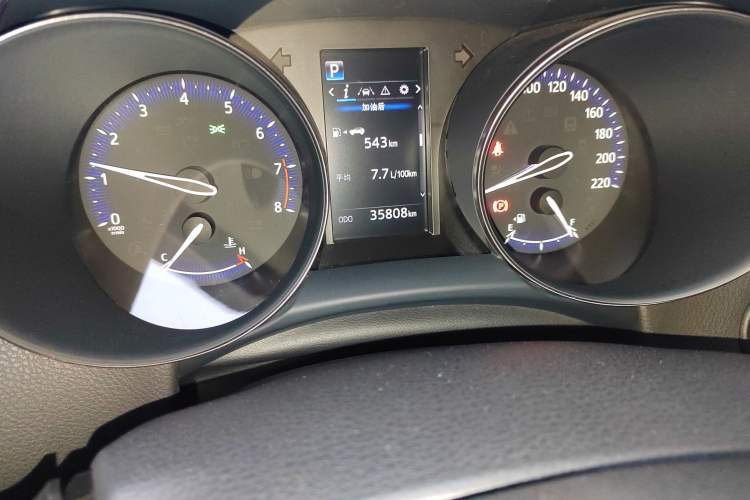 Used Toyota IZOA 2018 2.0L Yichi Edition China V Standard Odometer Close Up
