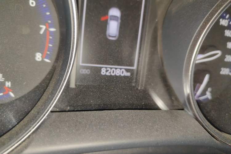 Used Toyota IZOA 2018 2.0L Yichi Version China VI Standard Odometer Close Up