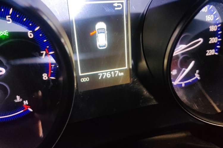 Used Toyota IZOA 2018 2.0L Yichi Edition China V Standard Odometer Close Up