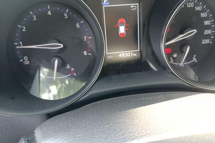 Used Toyota IZOA 2018 2.0L Yichi Version China VI Standard Odometer Close Up