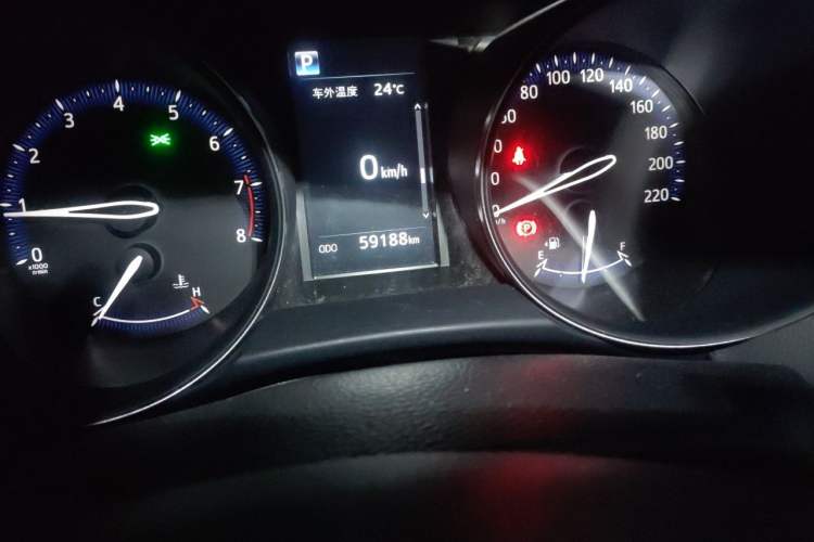 Used Toyota IZOA 2018 2.0L Yichi Version China VI Standard Odometer Close Up