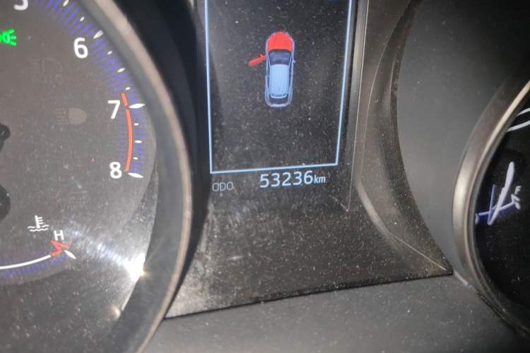 Used Toyota IZOA 2018 2.0L Yichi Version China VI Standard Odometer Close Up
