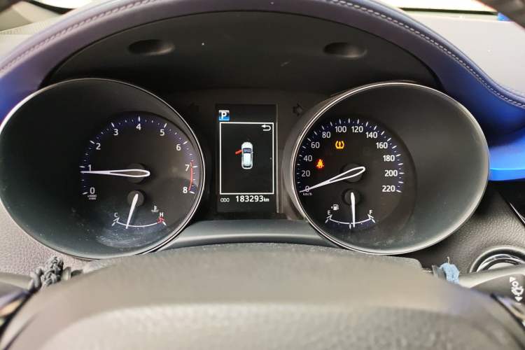 Used Toyota IZOA 2018 2.0L Yichi Edition China V Standard Odometer Close Up