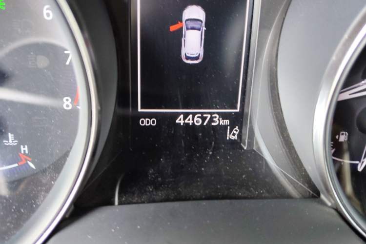 Used Toyota IZOA 2018 2.0L Yichi Version China VI Standard Odometer Close Up