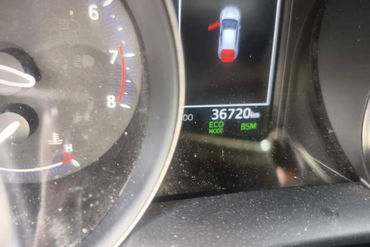 Used Toyota IZOA 2018 2.0L Yixuan Sunroof Version China VI Standard Odometer Close Up
