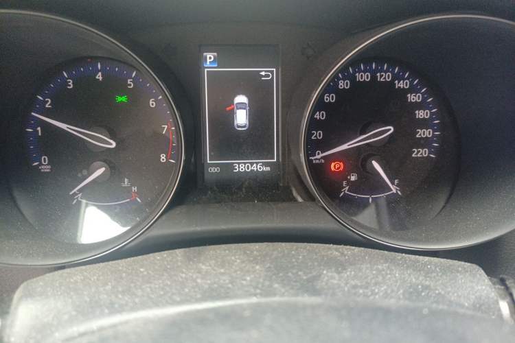 Used Toyota IZOA 2018 2.0L Yichi Edition China V Standard Odometer Close Up