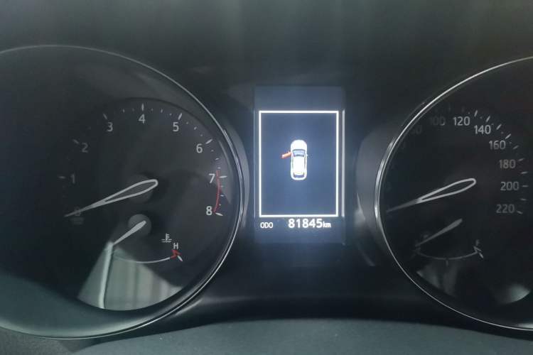 Used Toyota IZOA 2018 2.0L Yichi Version China VI Standard Odometer Close Up