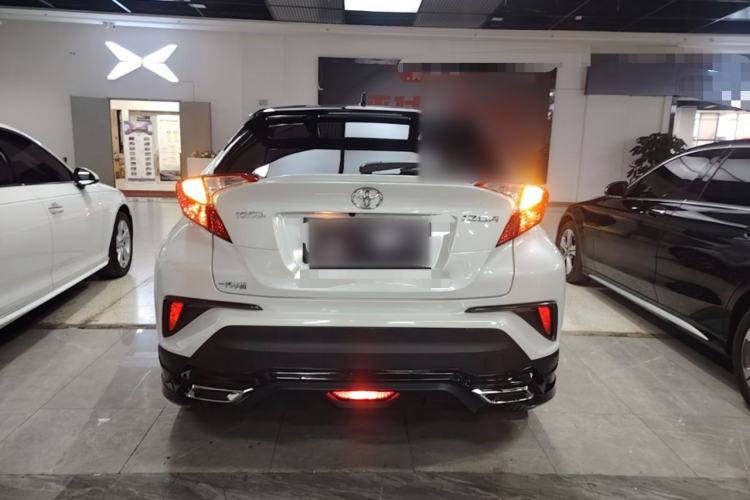 Used Toyota IZOA 2018 2.0L Yichi Version China VI Standard Rear