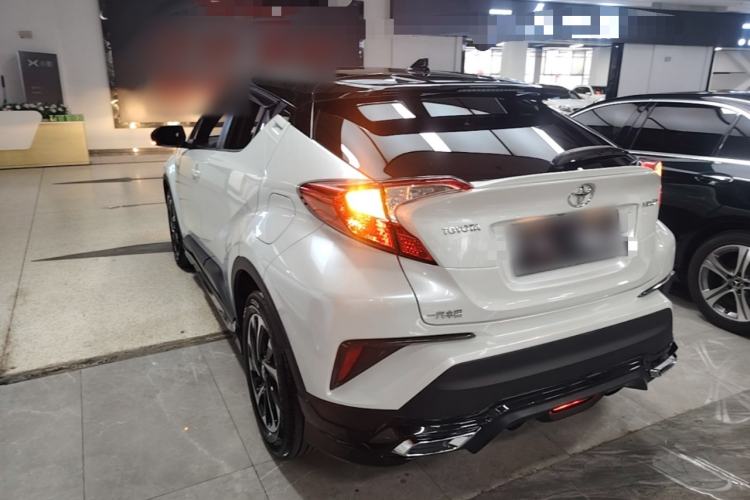 Used Toyota IZOA 2018 2.0L Yichi Version China VI Standard Rear Left 45 Deg