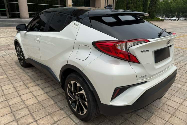 Used Toyota IZOA 2018 2.0L Yichi Edition China V Standard Rear Left 45 Deg