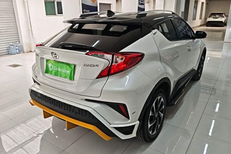 Used Toyota IZOA 2018 2.0L Yichi Version China VI Standard Rear Right 45 Deg