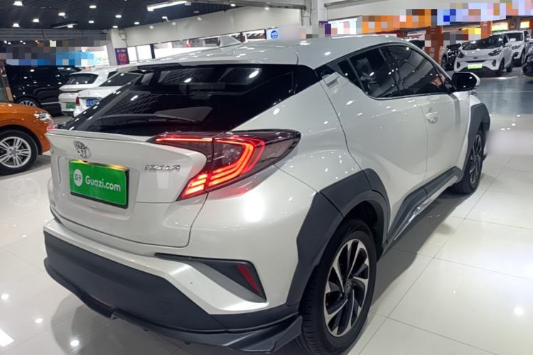 Used Toyota IZOA 2018 2.0L Yixuan Version China V Standard Rear Right 45 Deg