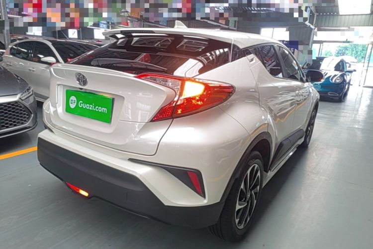 Used Toyota IZOA 2018 2.0L Yichi Edition China V Standard Rear Right 45 Deg