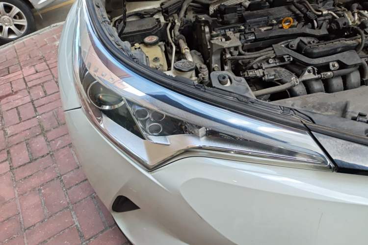 Used Toyota IZOA 2018 2.0L Yichi Edition China V Standard Right Front Headlight