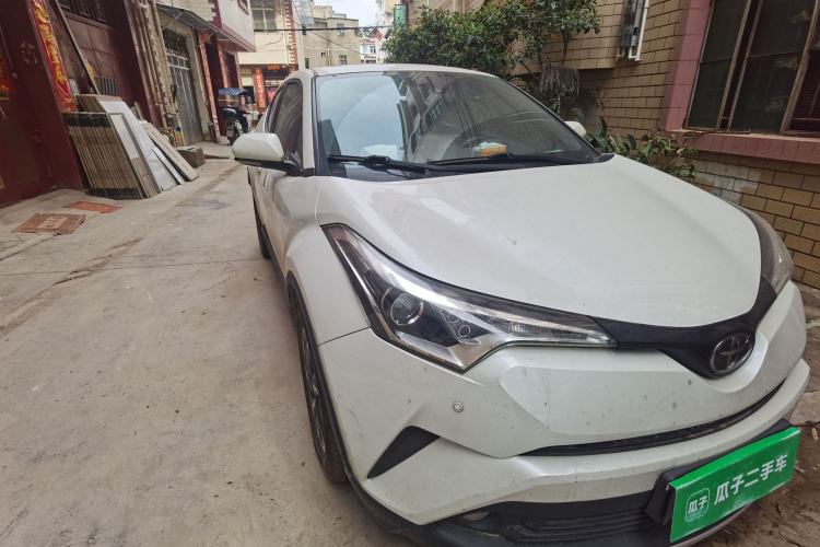 Used Toyota IZOA 2018 2.0L Yichi Version China VI Standard Right Front Headlight