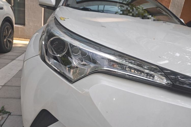 Used Toyota IZOA 2018 2.0L Yichi Edition China V Standard Right Front Headlight