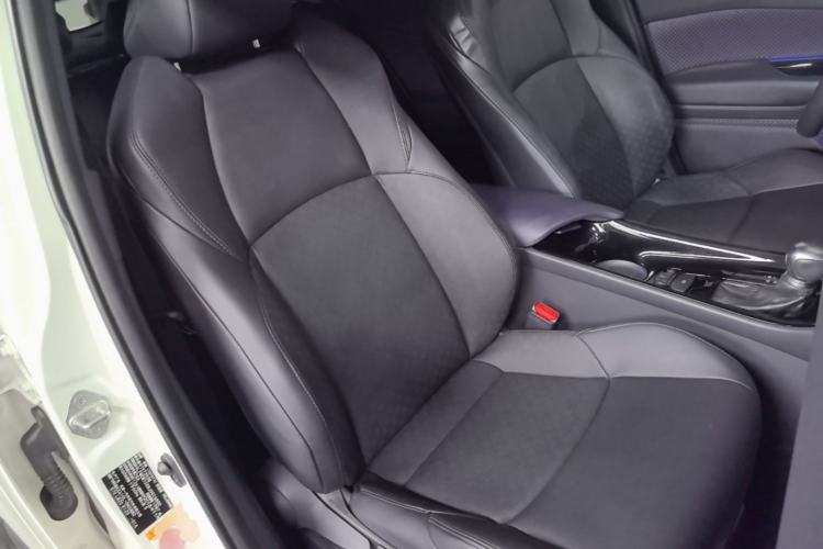 Used Toyota IZOA 2018 2.0L Yichi Edition China V Standard Right Front Seat