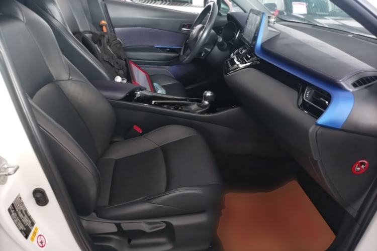 Used Toyota IZOA 2018 2.0L Yichi Edition China V Standard Right Front Seat