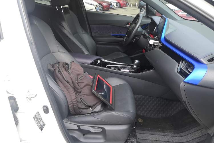 Used Toyota IZOA 2018 2.0L Yichi Edition China V Standard Right Front Seat