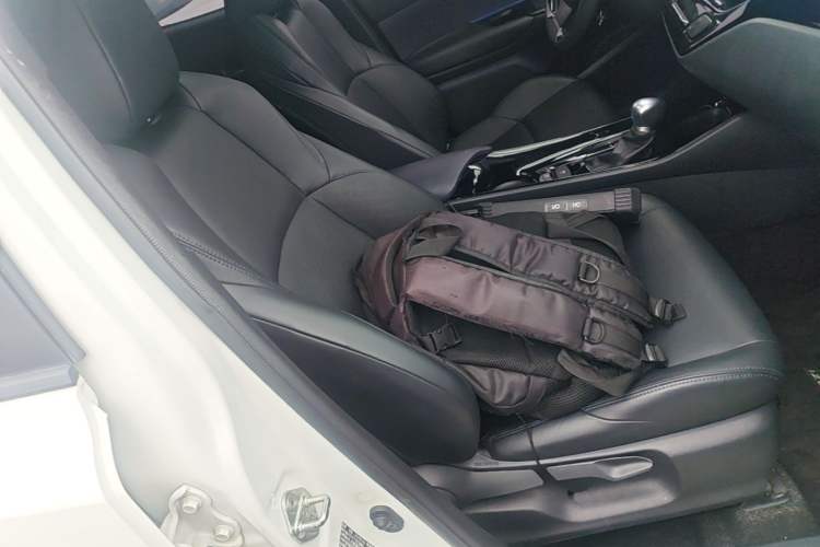 Used Toyota IZOA 2018 2.0L Yichi Version China VI Standard Right Front Seat