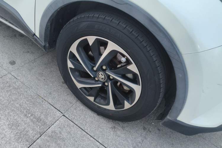 Used Toyota IZOA 2018 2.0L Yichi Edition China V Standard Right Front Wheel Hub