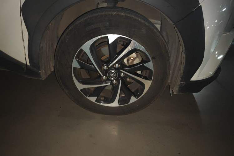Used Toyota IZOA 2018 2.0L Yichi Edition China V Standard Right Front Wheel Hub