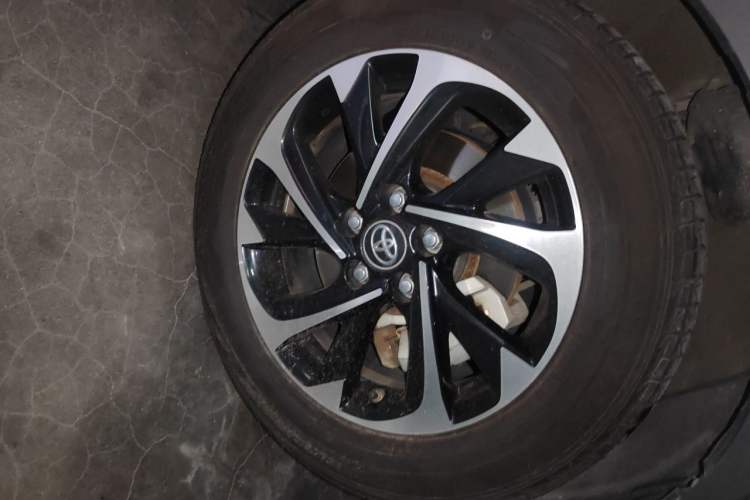 Used Toyota IZOA 2018 2.0L Yichi Edition China V Standard Right Front Wheel Hub