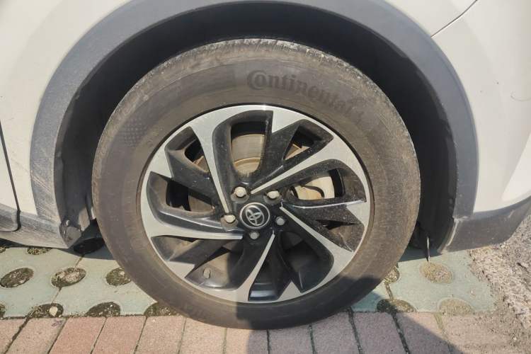 Used Toyota IZOA 2018 2.0L Yichi Version China VI Standard Right Front Wheel Hub