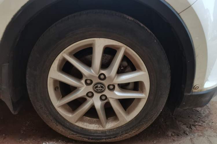 Used Toyota IZOA 2018 2.0L Yidong Version China V Standard Right Front Wheel Hub