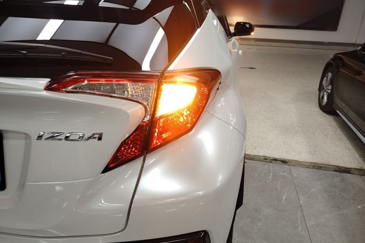 Used Toyota IZOA 2018 2.0L Yichi Version China VI Standard Right Rear Taillight
