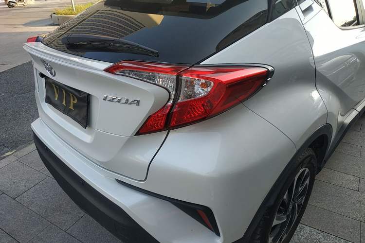 Used Toyota IZOA 2018 2.0L Yichi Edition China V Standard Right Rear Taillight