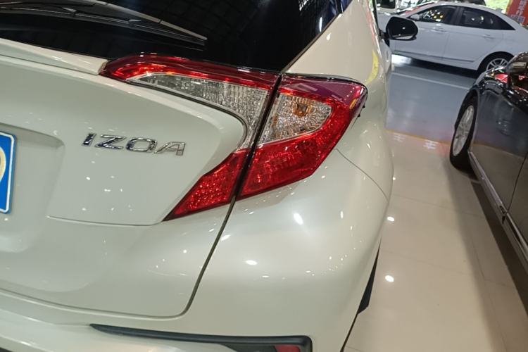 Used Toyota IZOA 2018 2.0L Yichi Version China VI Standard Right Rear Taillight