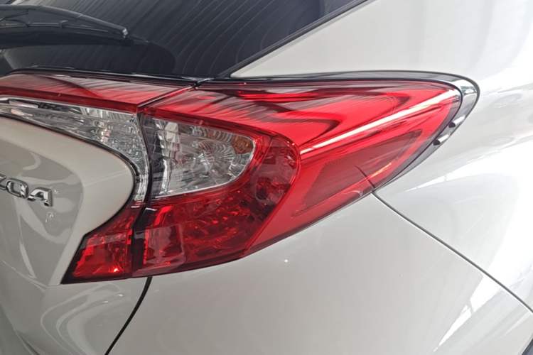 Used Toyota IZOA 2018 2.0L Yichi Edition China V Standard Right Rear Taillight