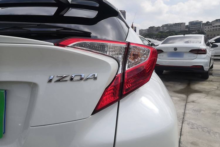 Used Toyota IZOA 2018 2.0L Yichi Edition China V Standard Right Rear Taillight