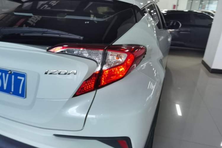 Used Toyota IZOA 2018 2.0L Yichi Edition China V Standard Right Rear Taillight