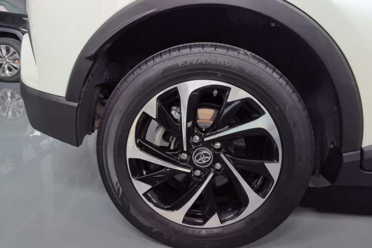 Used Toyota IZOA 2018 2.0L Yichi Edition China V Standard Right Rear Wheel Hub