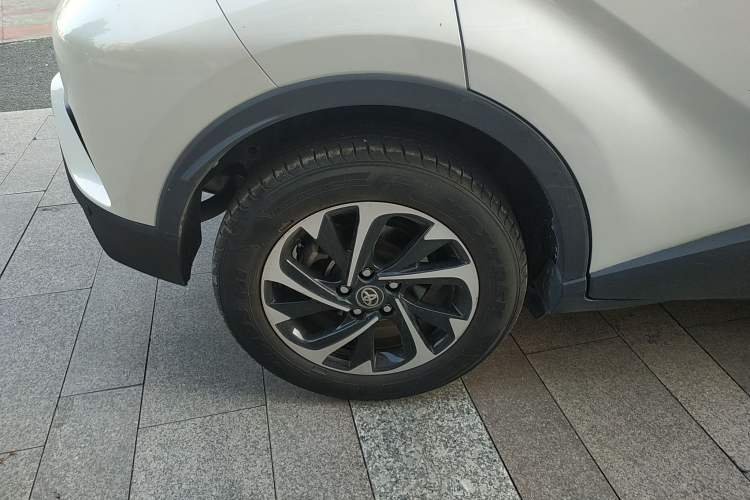 Used Toyota IZOA 2018 2.0L Yichi Edition China V Standard Right Rear Wheel Hub