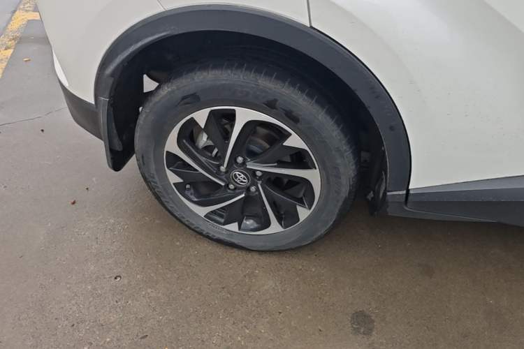 Used Toyota IZOA 2018 2.0L Yichi Edition China V Standard Right Rear Wheel Hub