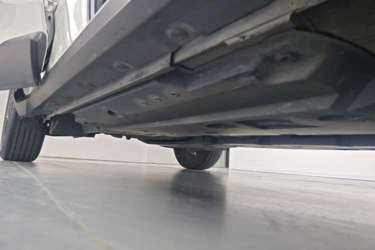 Used Toyota IZOA 2018 2.0L Yichi Edition China V Standard Right Side Sill