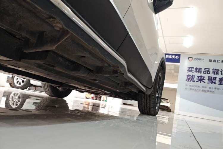 Used Toyota IZOA 2018 2.0L Yichi Version China VI Standard Right Side Sill