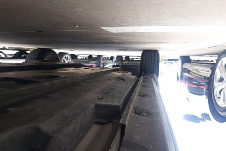 Used Toyota IZOA 2018 2.0L Yichi Version China VI Standard Right Side Sill