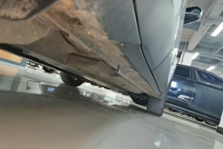 Used Toyota IZOA 2018 2.0L Yichi Edition China V Standard Right Side Sill