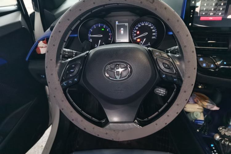 Used Toyota IZOA 2018 2.0L Yichi Edition China V Standard Steering Wheel