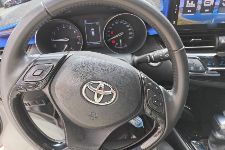 Used Toyota IZOA 2018 2.0L Yichi Version China VI Standard Steering Wheel