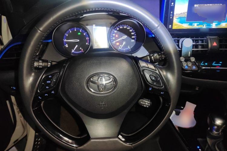 Used Toyota IZOA 2018 2.0L Yichi Edition China V Standard Steering Wheel
