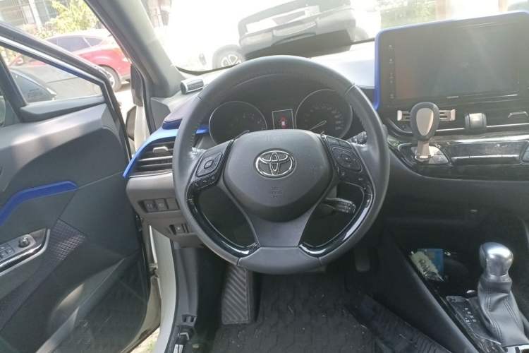 Used Toyota IZOA 2018 2.0L Yichi Version China VI Standard Steering Wheel
