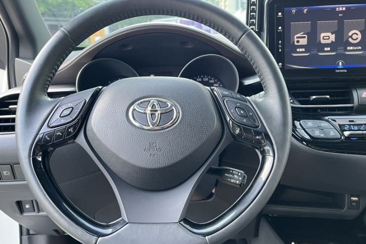 Used Toyota IZOA 2018 2.0L Yixuan Version China V Standard Steering Wheel