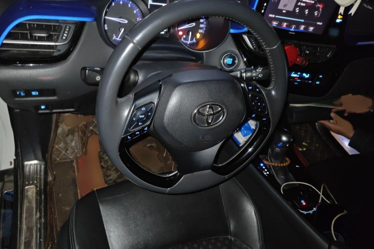 Used Toyota IZOA 2018 2.0L Yichi Edition China V Standard Steering Wheel