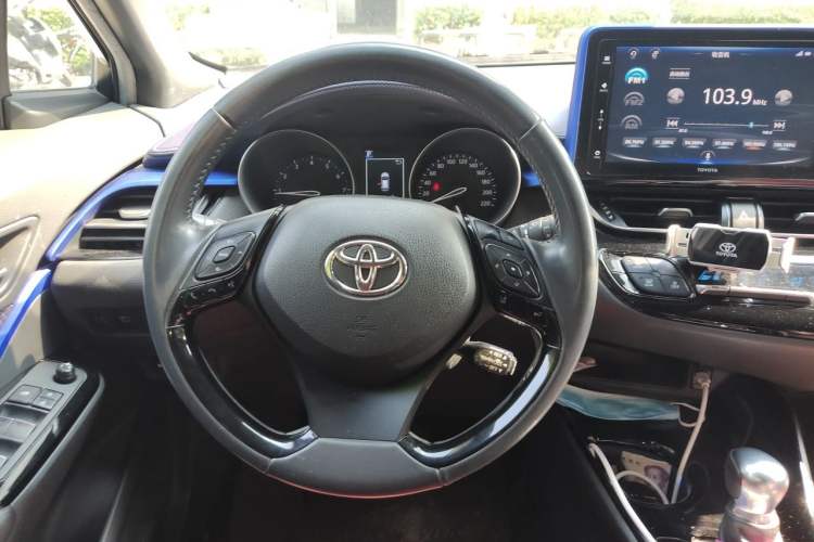 Used Toyota IZOA 2018 2.0L Yichi Version China VI Standard Steering Wheel